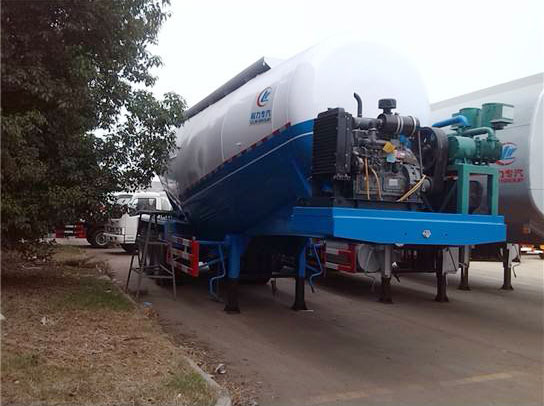 集裝箱運輸半掛車