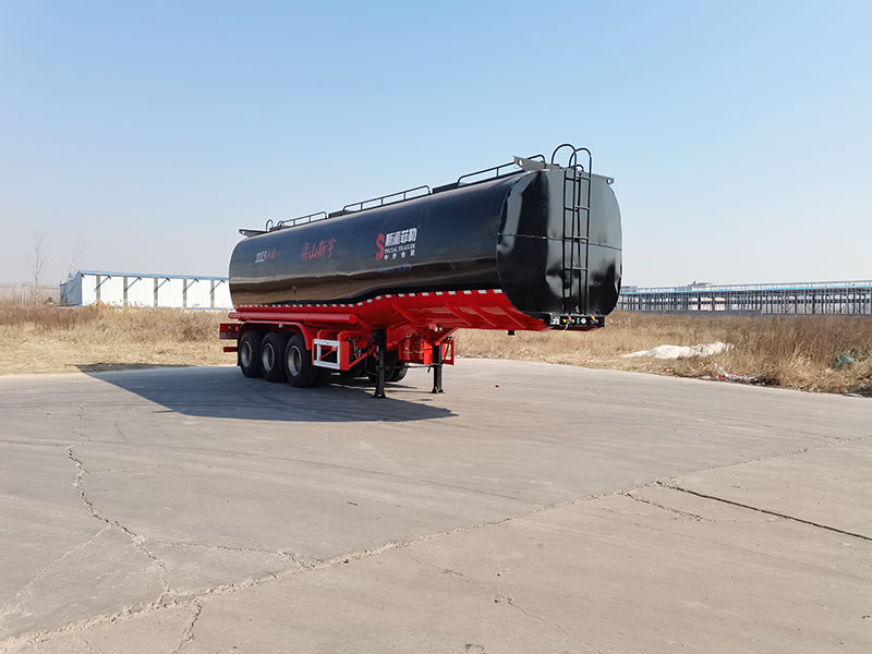 普通液體運輸半掛車